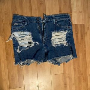 Jeans shorts with ripped pockets